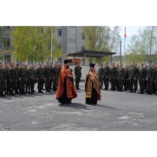 8 мая 2022. Пахальный молебен в воинской части.