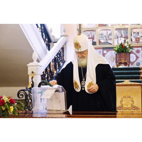 29 июня 2020. Патриарх Кирилл принял участие в голосовании по поправкам к Конституции Российской Федерации.